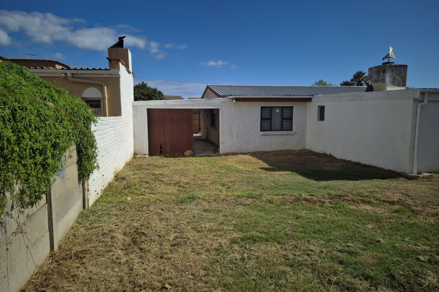 4 Bedroom Property for Sale in Onverwacht Western Cape